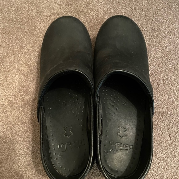 Black leather dansko’s, size 37 - Picture 1 of 2
